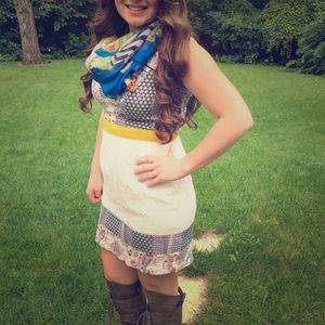 Adorable dress with lace